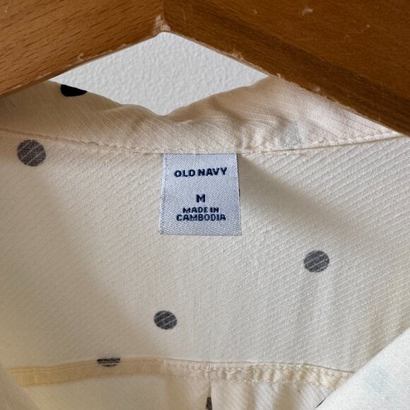 Old Navy Cream Satin Polka Dot Blouse | Size M | Chic Holiday Classic - Picture 16 of 16